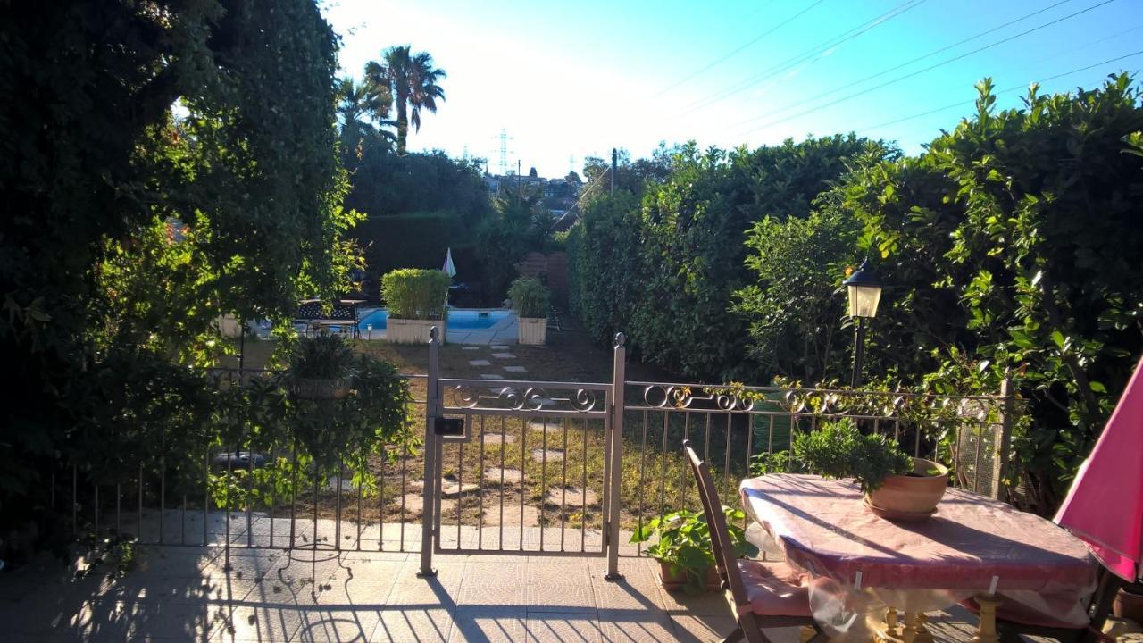 Parfums D'Azur Bed and Breakfast Le Cannet Exterior foto